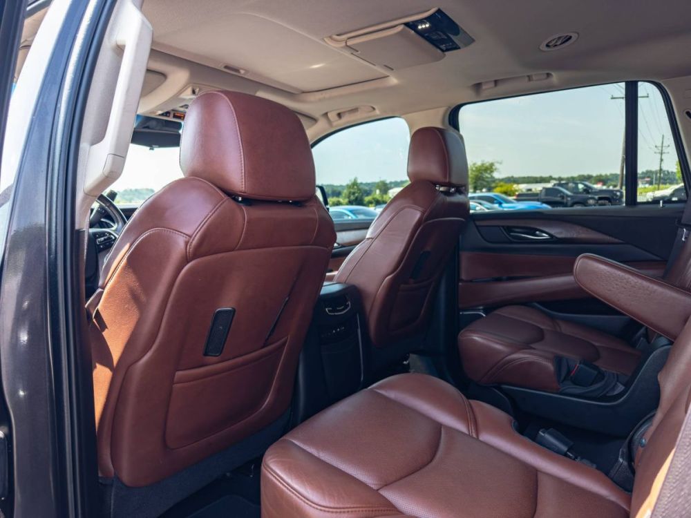2017 Cadillac Escalade Luxury 4WD - photo 10