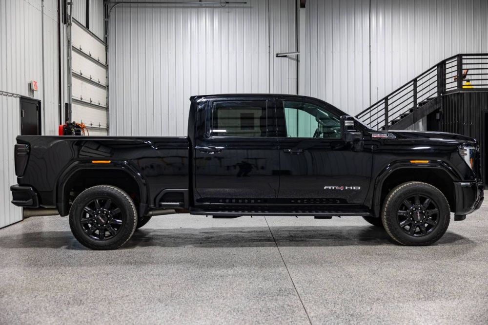 2024 GMC Sierra 3500HD AT4 4WD - photo 6