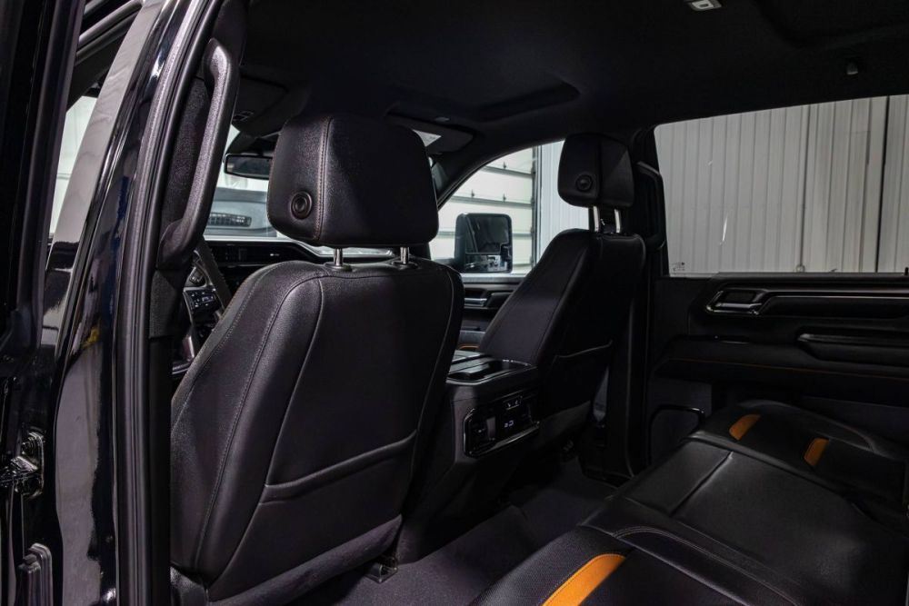 2024 GMC Sierra 3500HD AT4 4WD - photo 9