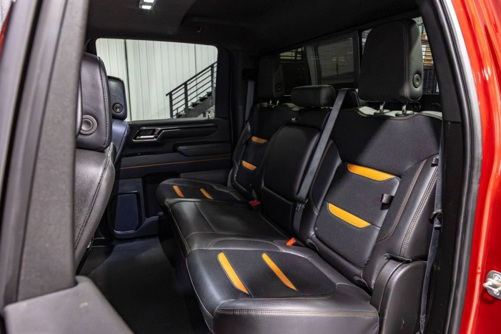 2025 GMC Sierra 2500HD AT4 4WD - photo 10