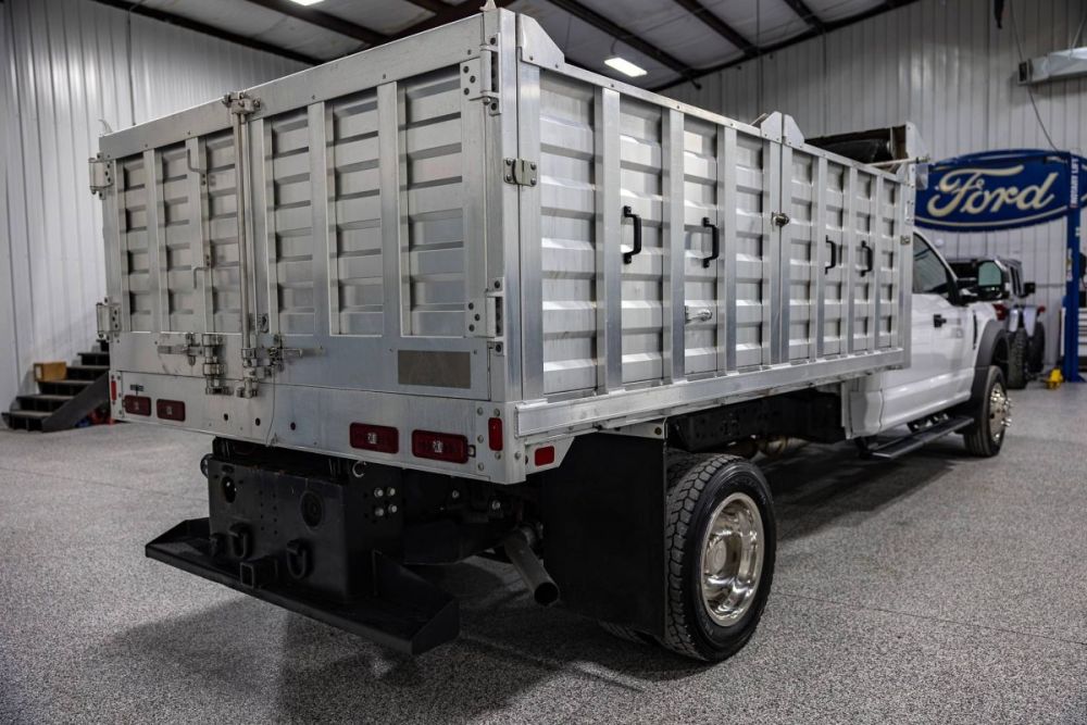2020 Ford F-550 Super Duty 4WD - photo 4