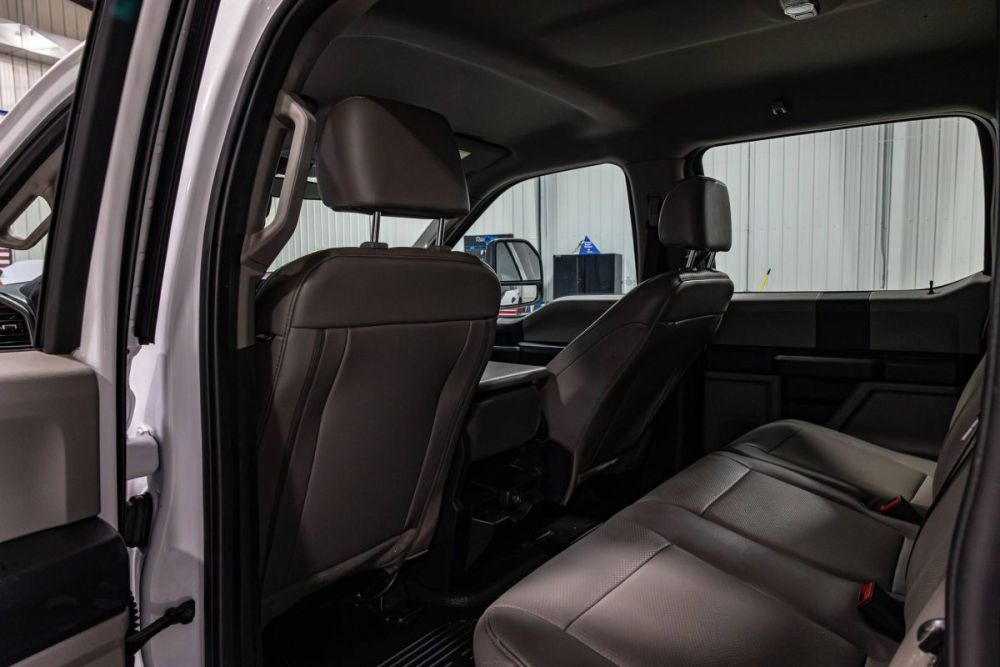 2020 Ford F-550 Super Duty 4WD - photo 9