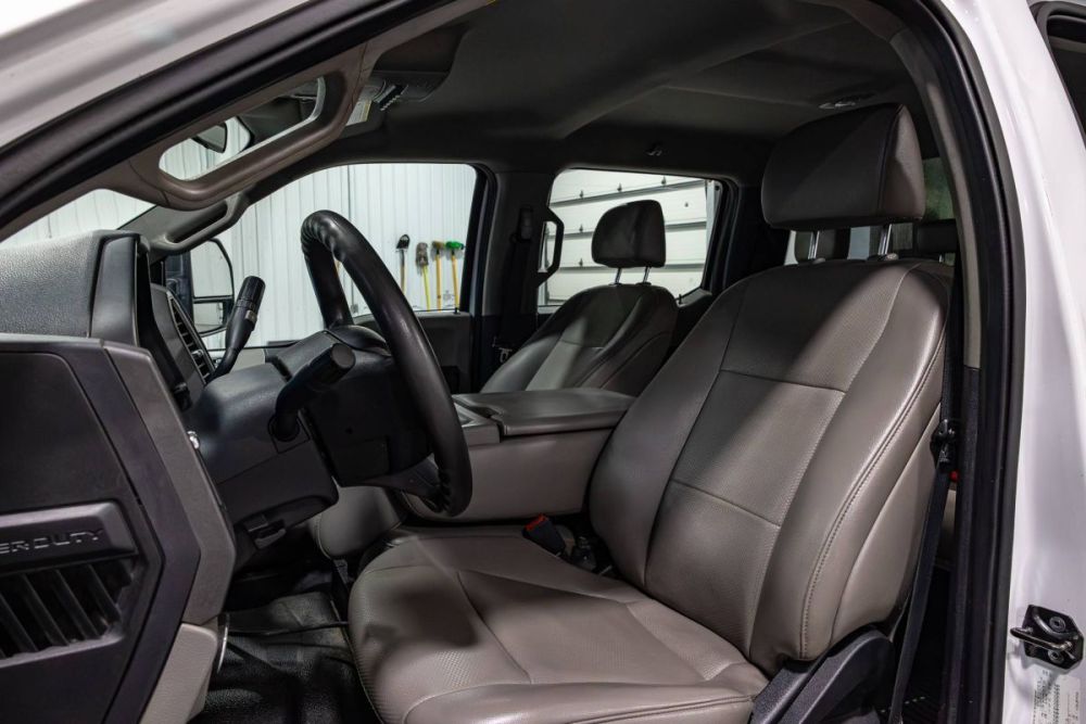 2020 Ford F-550 Super Duty 4WD - photo 10