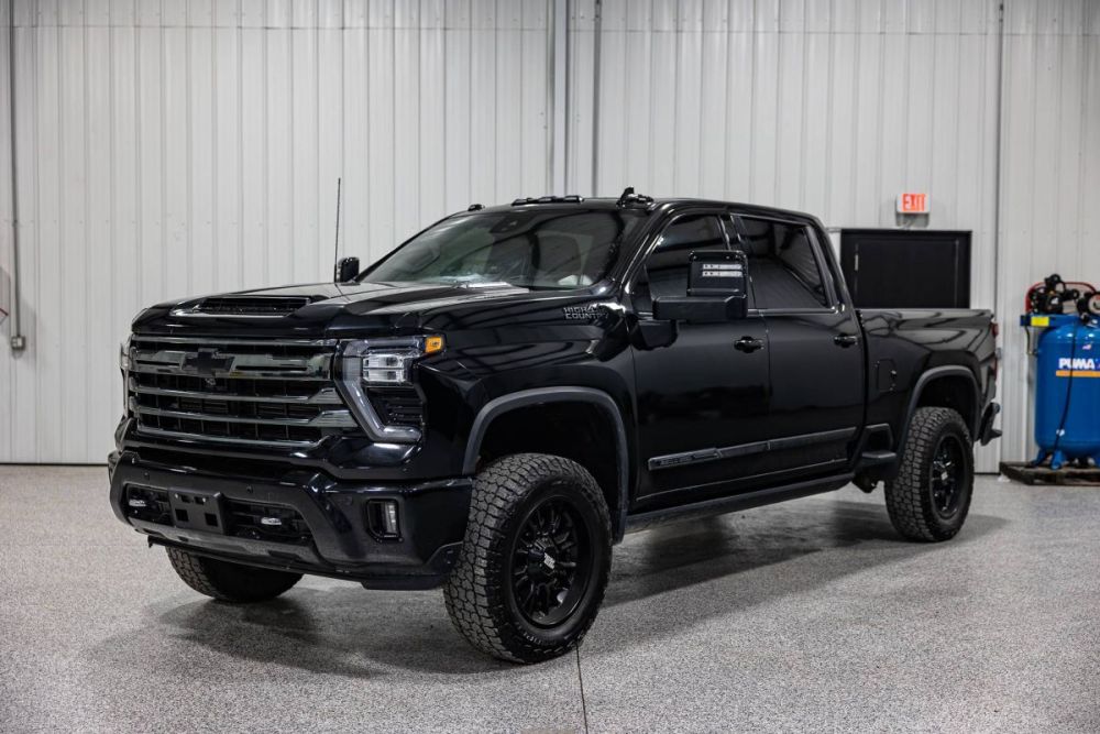 2024 Chevrolet Silverado 2500HD High Country 4WD - photo 1