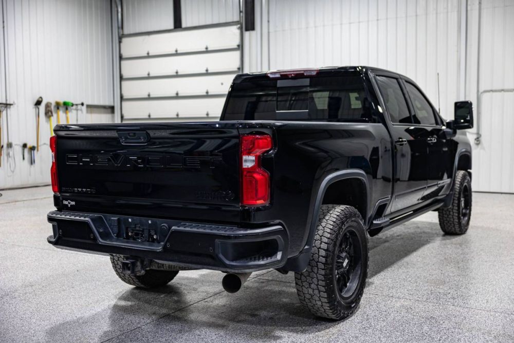 2024 Chevrolet Silverado 2500HD High Country 4WD - photo 3