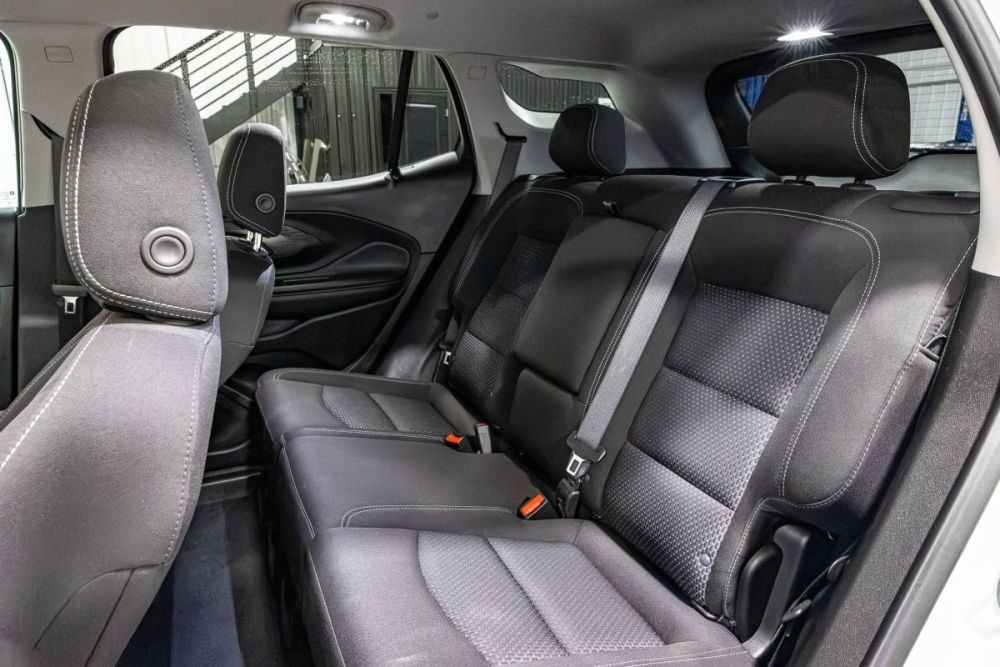 2023 GMC Terrain SLE AWD - photo 11