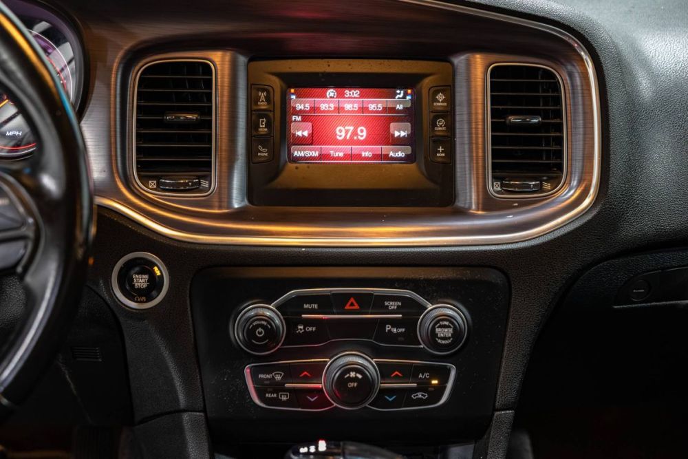 2017 Dodge Charger SE - photo 14