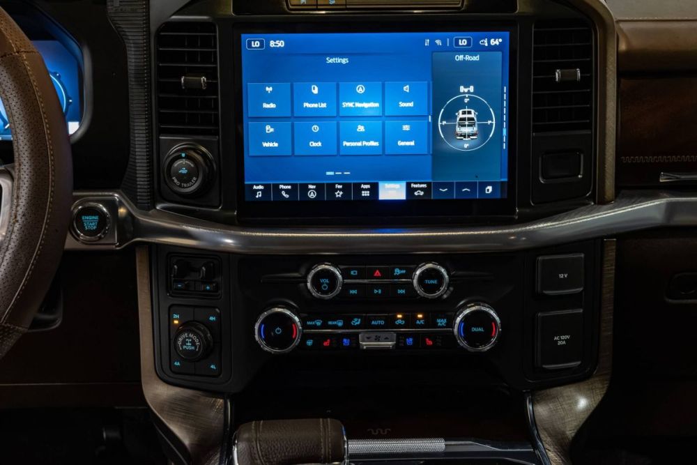 2025 Ford F-150 King Ranch 4WD - photo 14