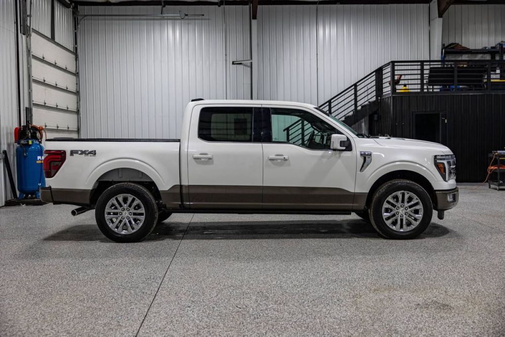 2025 Ford F-150 King Ranch 4WD - photo 6