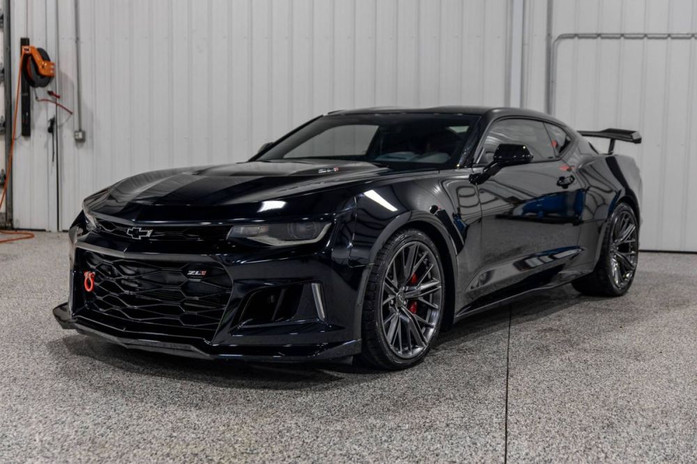 2023 Chevrolet Camaro ZL1 - photo 1