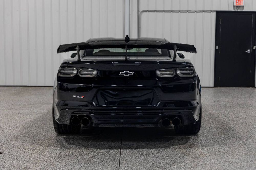 2023 Chevrolet Camaro ZL1 - photo 4