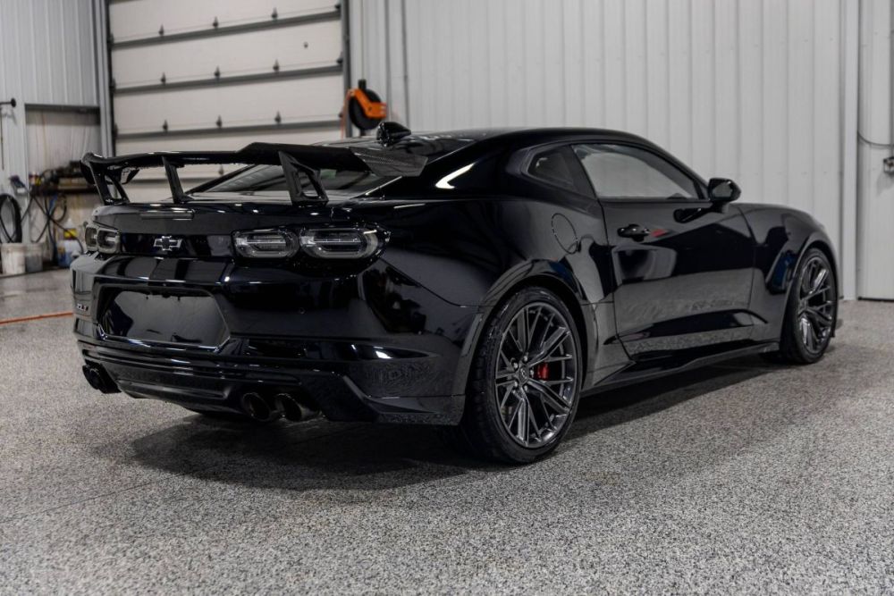 2023 Chevrolet Camaro ZL1 - photo 5