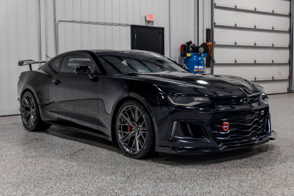 2023 Chevrolet Camaro ZL1 - photo 7