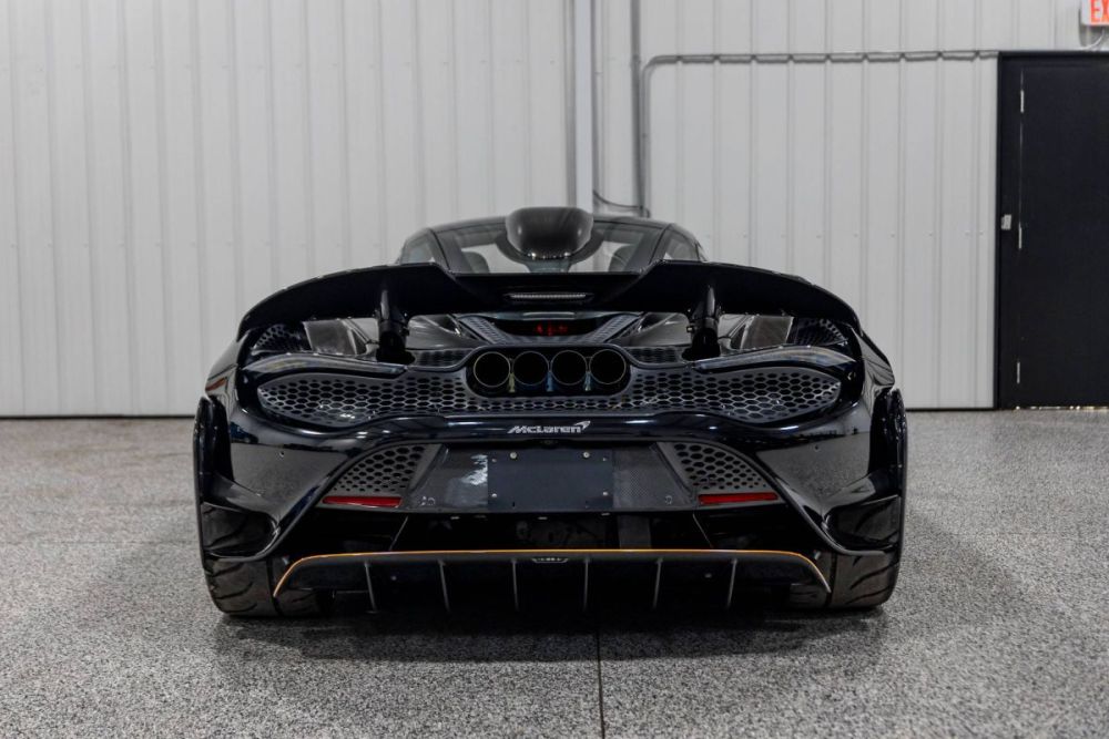 2021 McLaren 765LT - photo 5