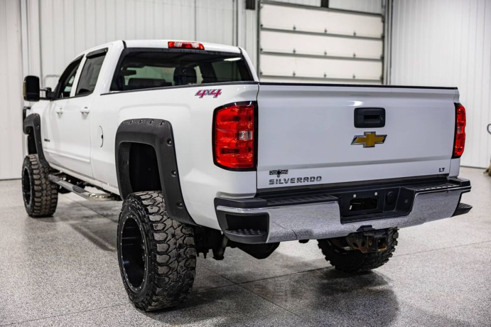 2015 Chevrolet Silverado 2500HD LT 4WD - photo 3