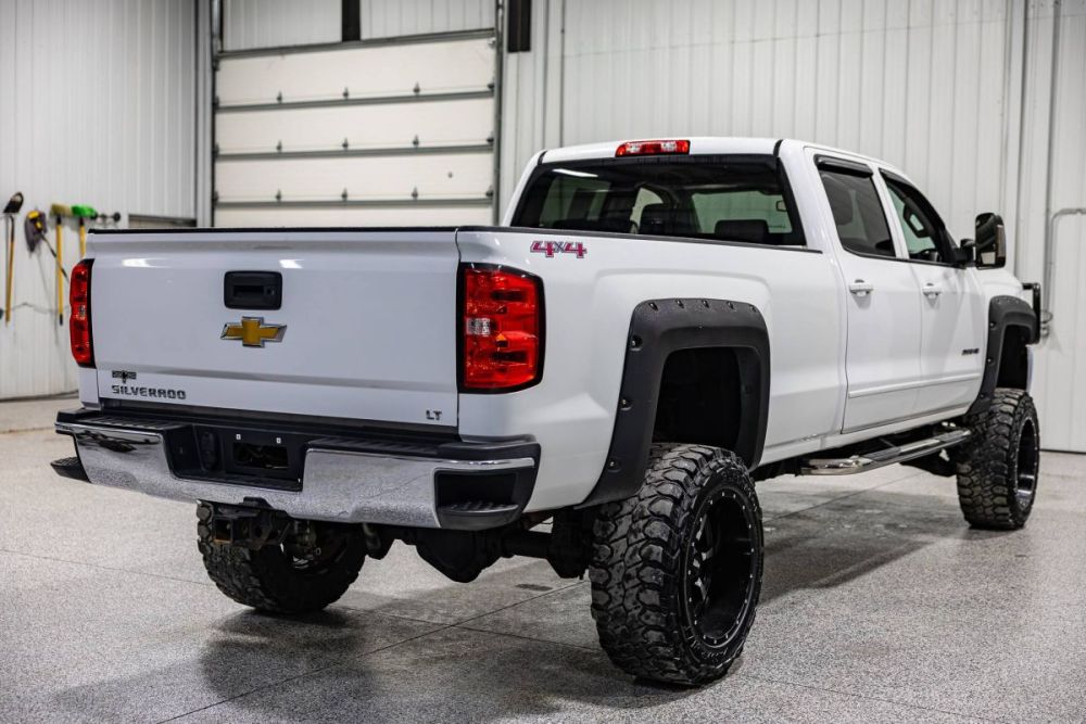 2015 Chevrolet Silverado 2500HD LT 4WD - photo 5