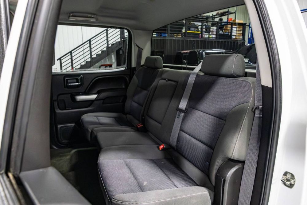 2015 Chevrolet Silverado 2500HD LT 4WD - photo 10