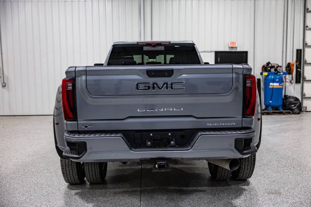 2024 GMC Sierra 3500HD Denali Ultimate 4WD - photo 4