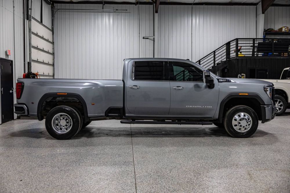 2024 GMC Sierra 3500HD Denali Ultimate 4WD - photo 6