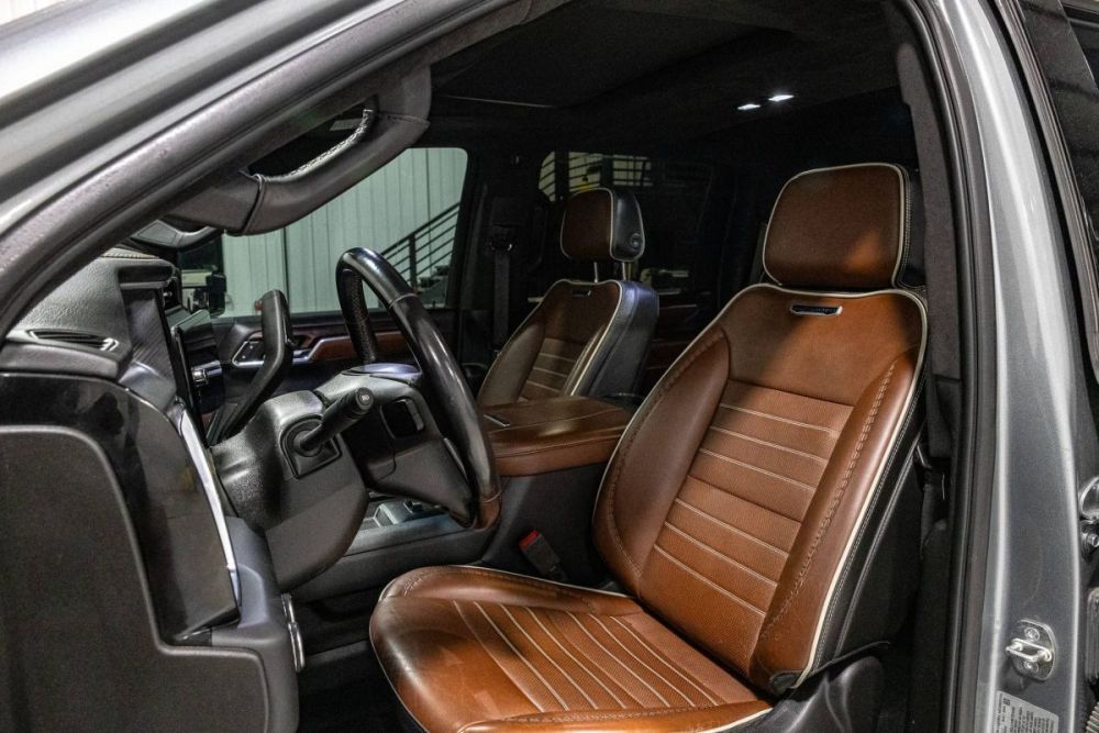 2024 GMC Sierra 3500HD Denali Ultimate 4WD - photo 10