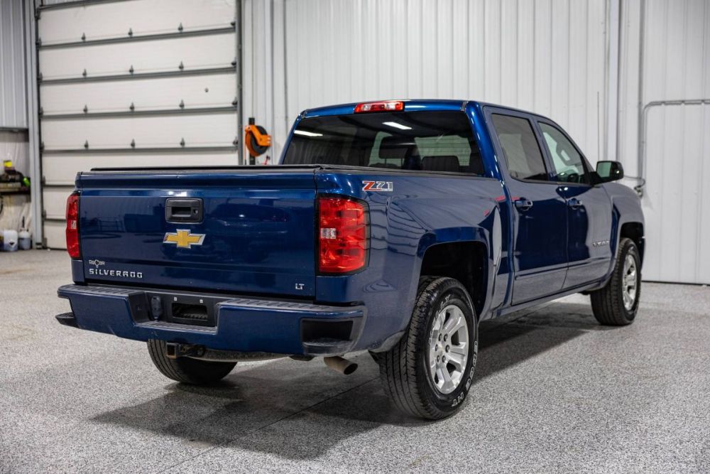 2017 Chevrolet Silverado 1500 LT Z71 4WD - photo 5