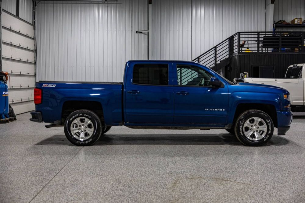 2017 Chevrolet Silverado 1500 LT Z71 4WD - photo 6