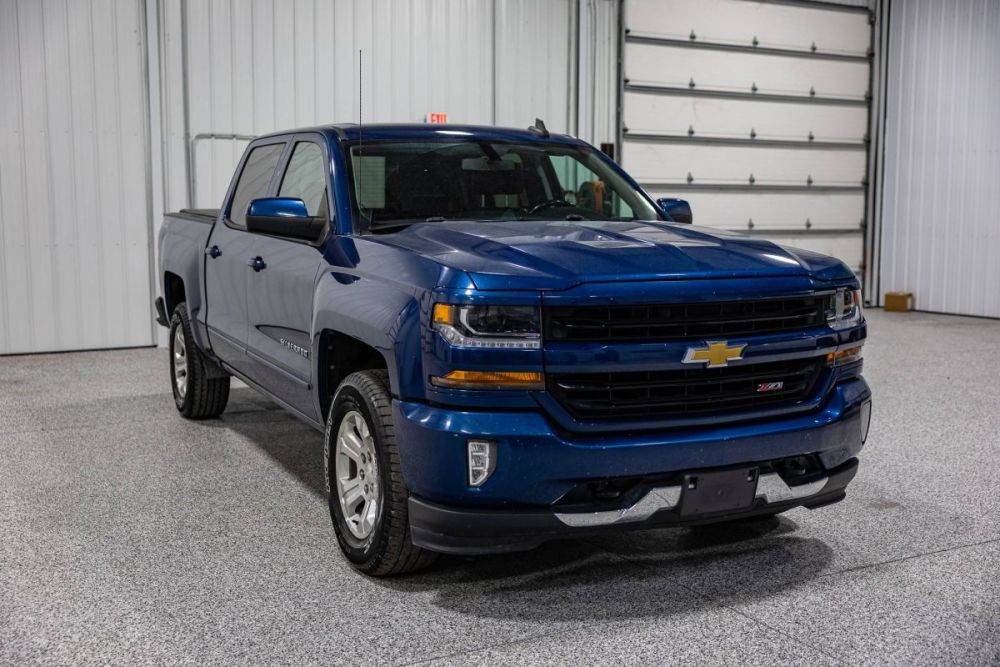 2017 Chevrolet Silverado 1500 LT Z71 4WD - photo 7