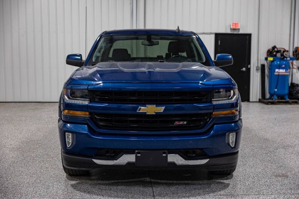 2017 Chevrolet Silverado 1500 LT Z71 4WD - photo 8