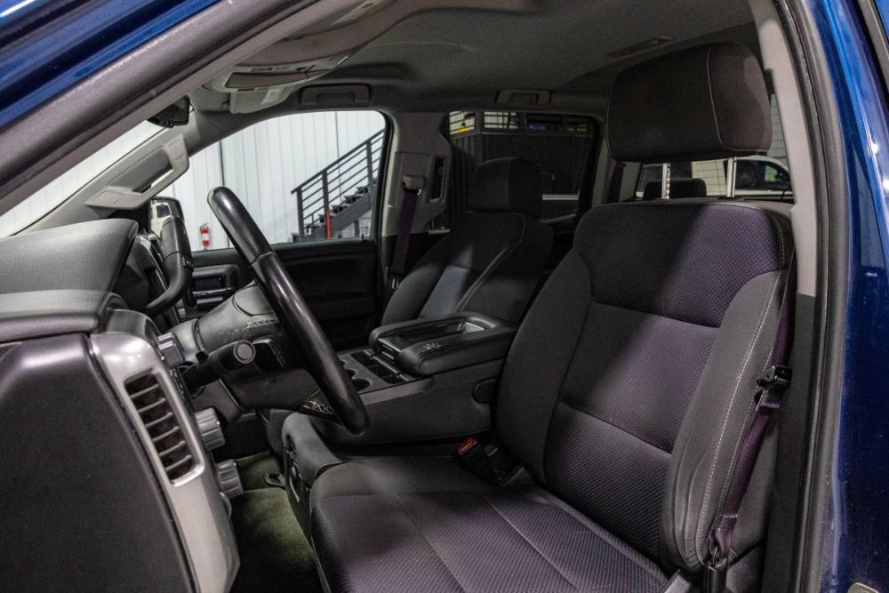 2017 Chevrolet Silverado 1500 LT Z71 4WD - photo 9
