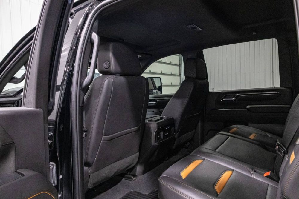 2024 GMC Sierra 2500HD AT4 4WD - photo 11