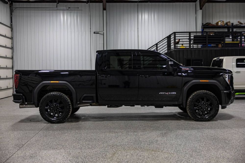 2024 GMC Sierra 2500HD AT4 4WD - photo 6