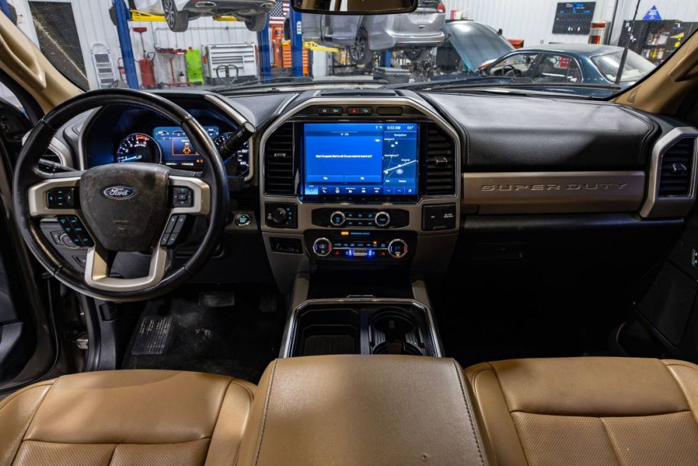 2022 Ford F-350 Super Duty Lariat 4WD - photo 11