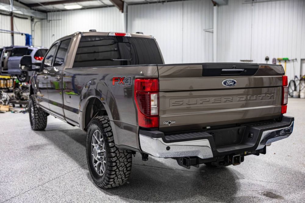 2022 Ford F-350 Super Duty Lariat 4WD - photo 3