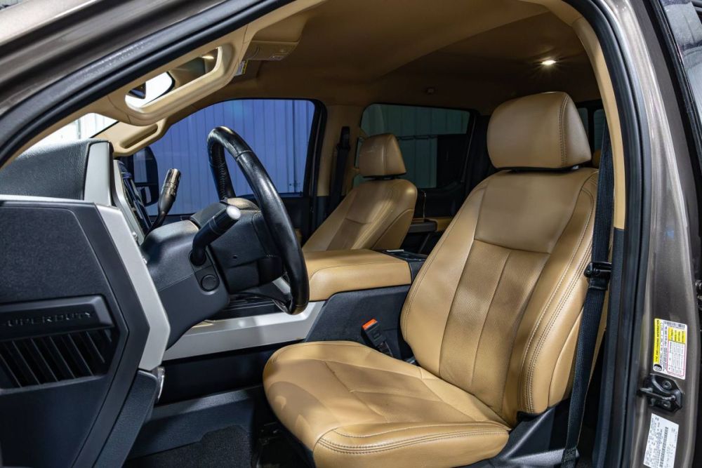 2022 Ford F-350 Super Duty Lariat 4WD - photo 8