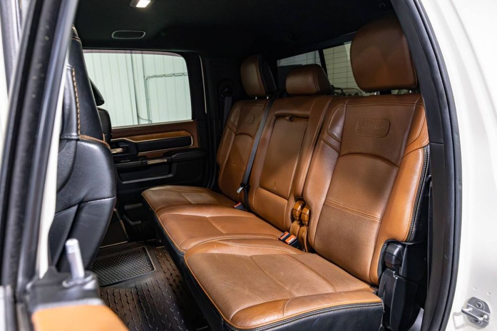 2019 Ram 2500 Laramie Longhorn 4WD - photo 9