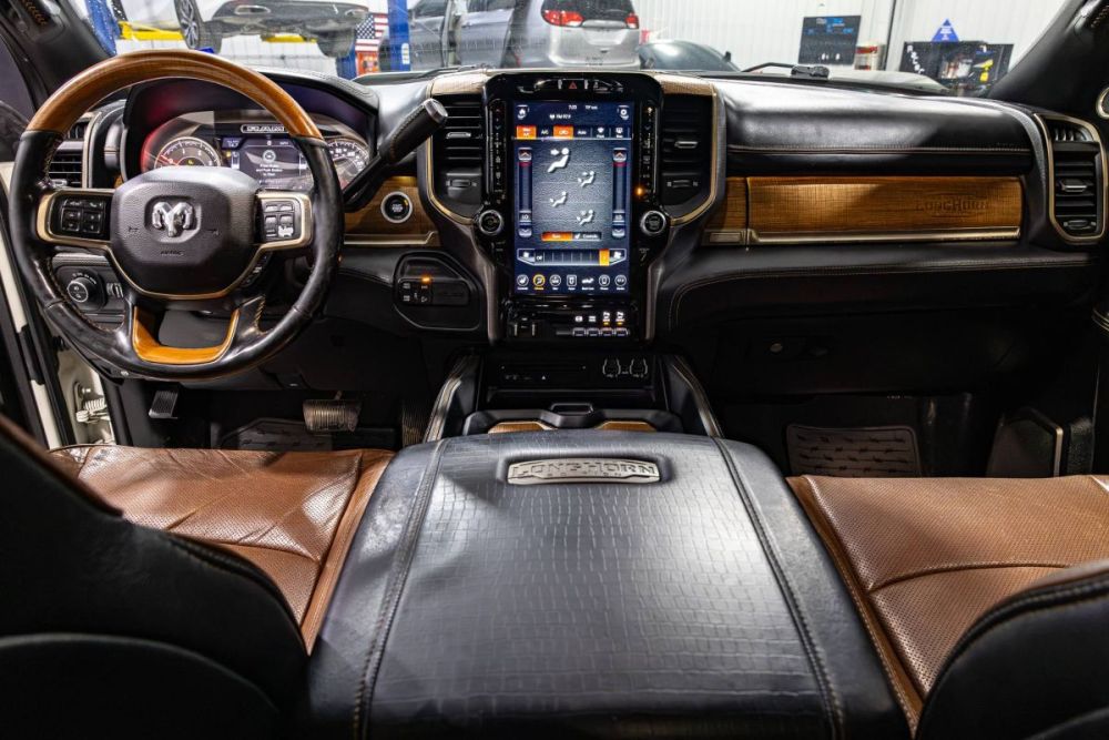 2019 Ram 2500 Laramie Longhorn 4WD - photo 10