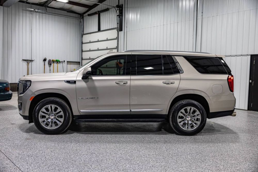 2023 GMC Yukon Denali 4WD - photo 2