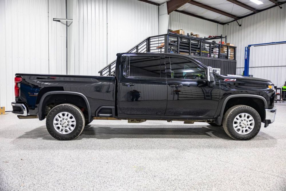 2022 Chevrolet Silverado 2500HD LT 4WD - photo 4