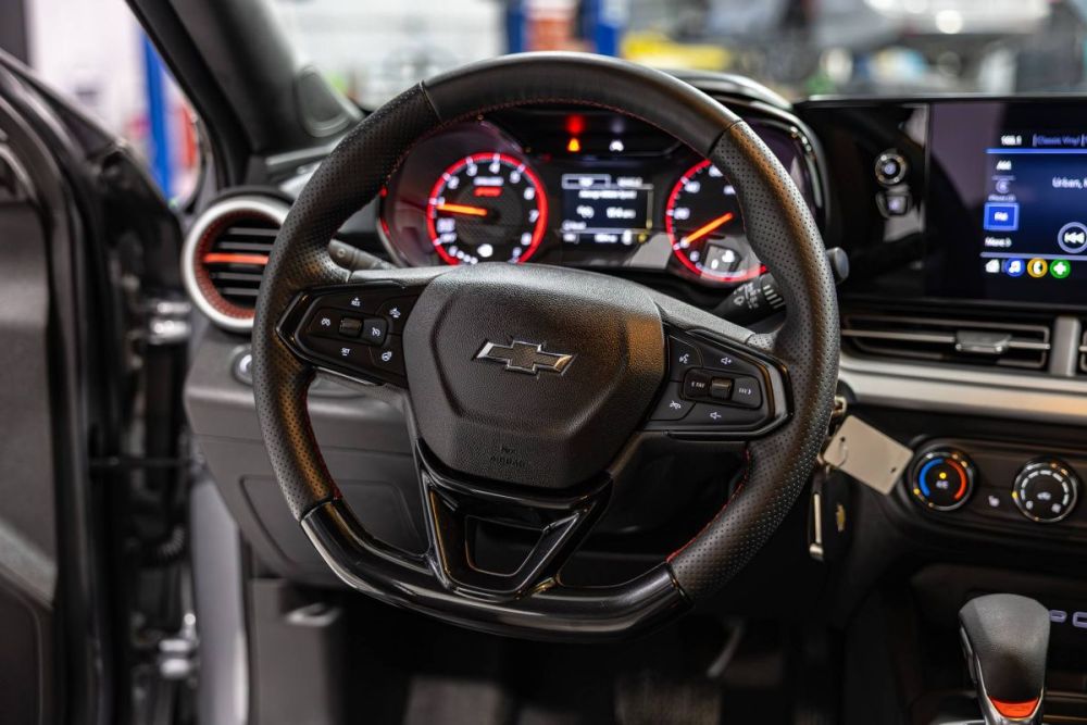 2025 Chevrolet Trax RS FWD - photo 11