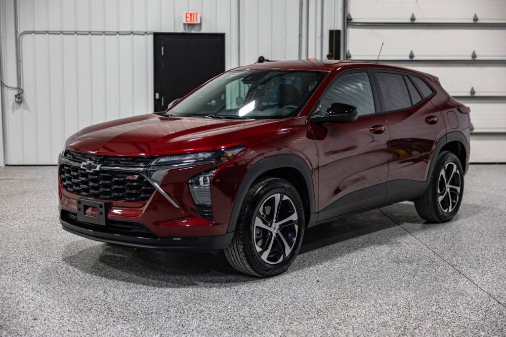 2025 Chevrolet Trax RS FWD - photo 1