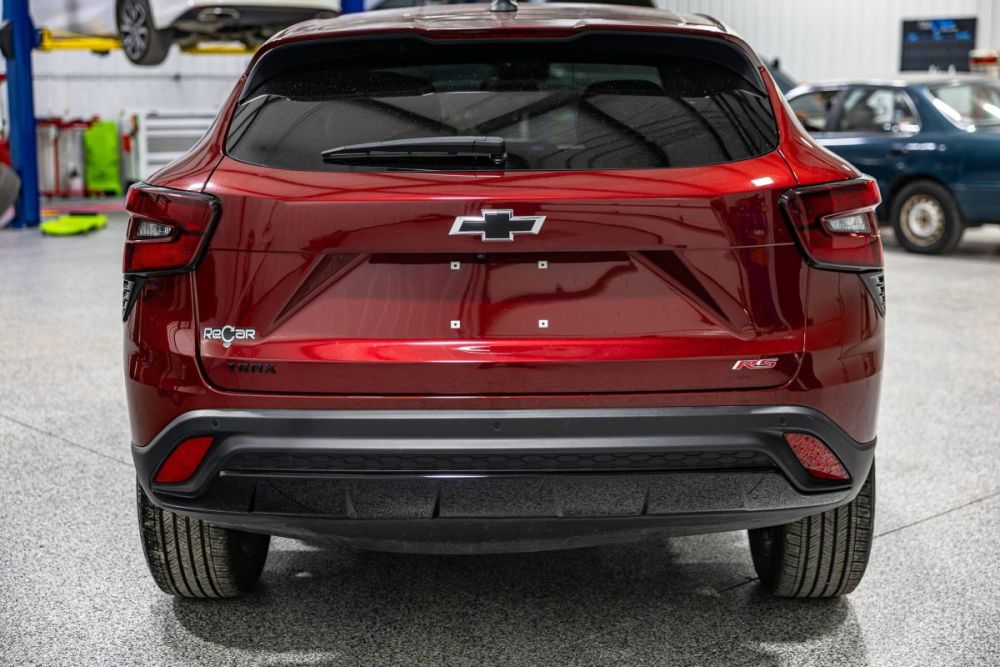 2025 Chevrolet Trax RS FWD - photo 4