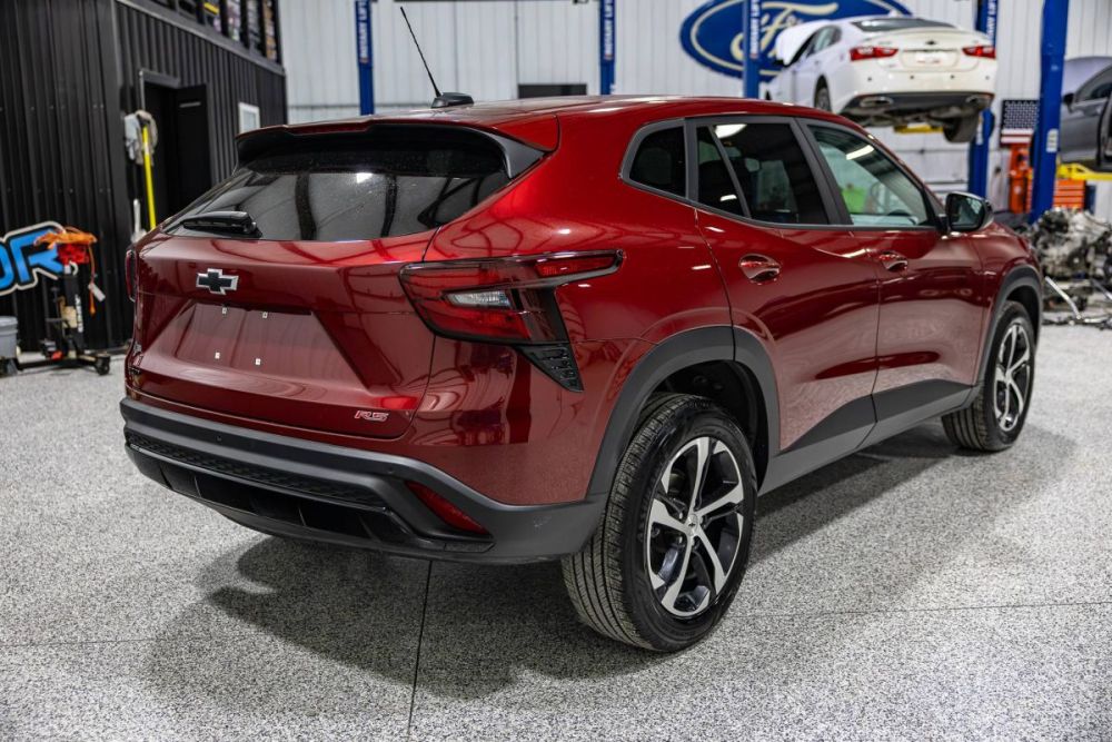 2025 Chevrolet Trax RS FWD - photo 5