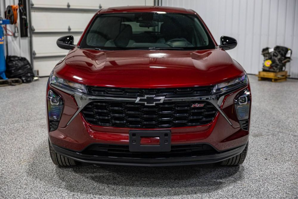 2025 Chevrolet Trax RS FWD - photo 8