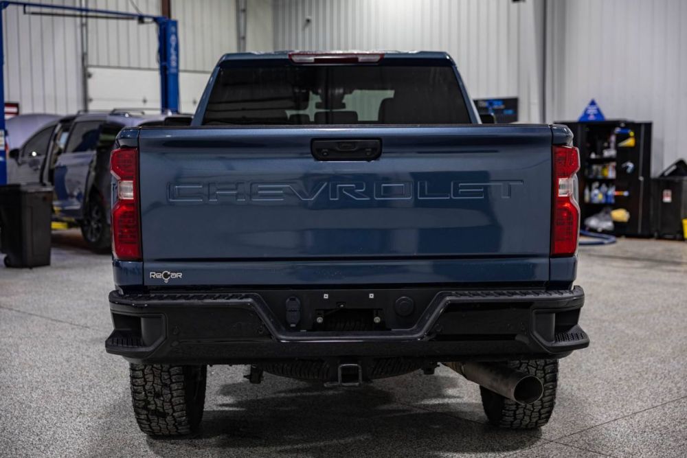 2025 Chevrolet Silverado 2500HD Custom - photo 4