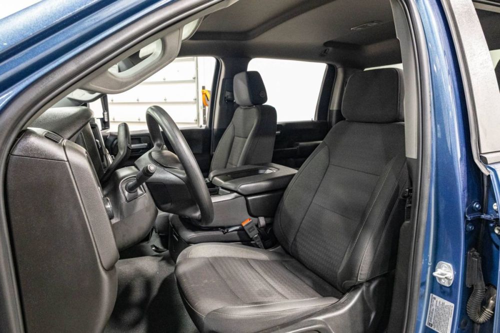 2025 Chevrolet Silverado 2500HD Custom - photo 8