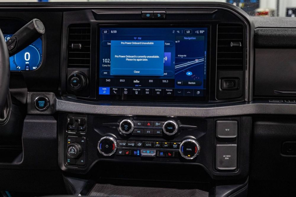 2025 Ford F-250 Super Duty Platinum 4WD - photo 12