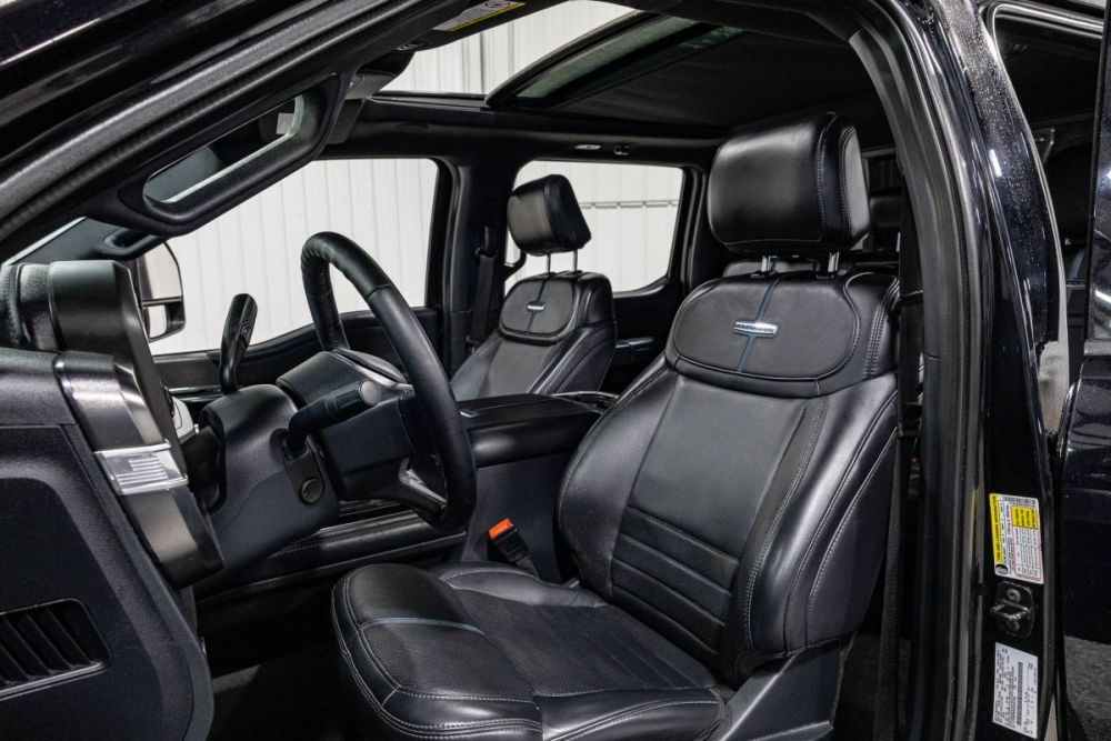 2025 Ford F-250 Super Duty Platinum 4WD - photo 8
