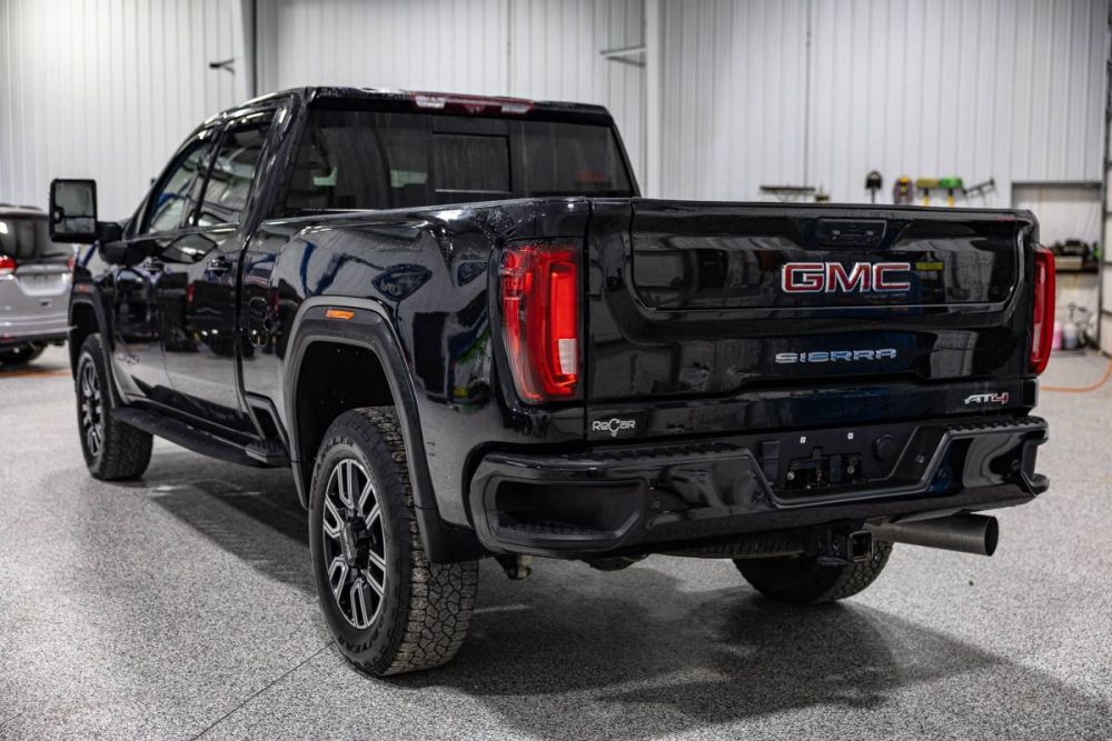 2023 GMC Sierra 2500HD AT4 4WD - photo 3