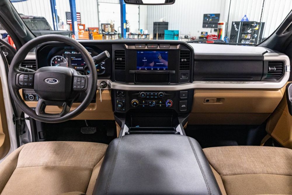 2023 Ford F-350 Super Duty XLT 4WD - photo 11