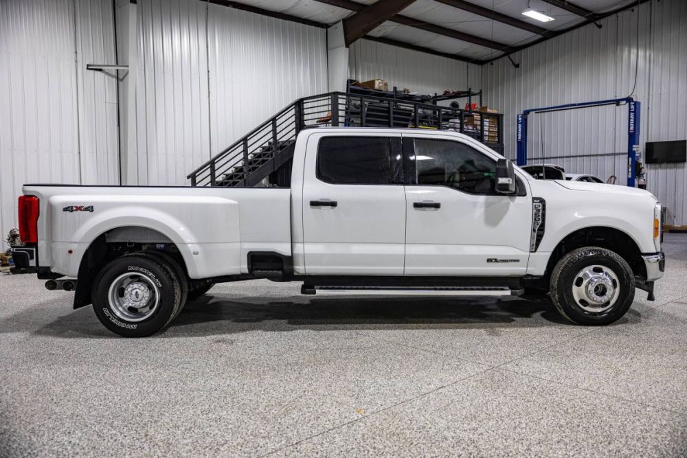 2023 Ford F-350 Super Duty XLT 4WD - photo 5